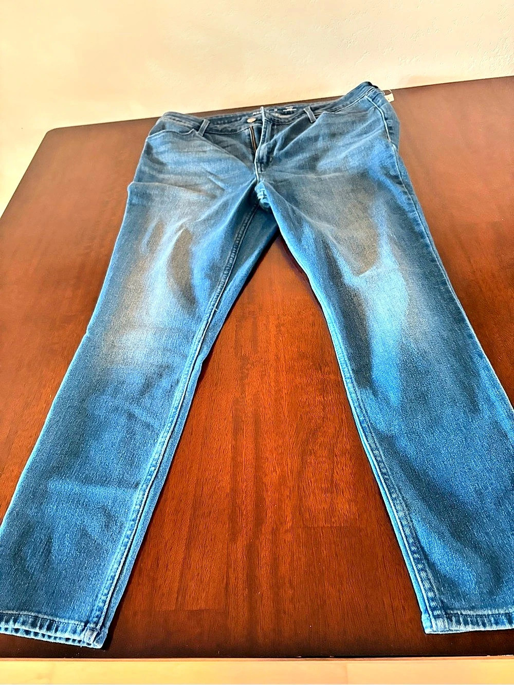 Old Navy Wow Super Skinny Straight Leg Jeans Blue Waist 14 NWT